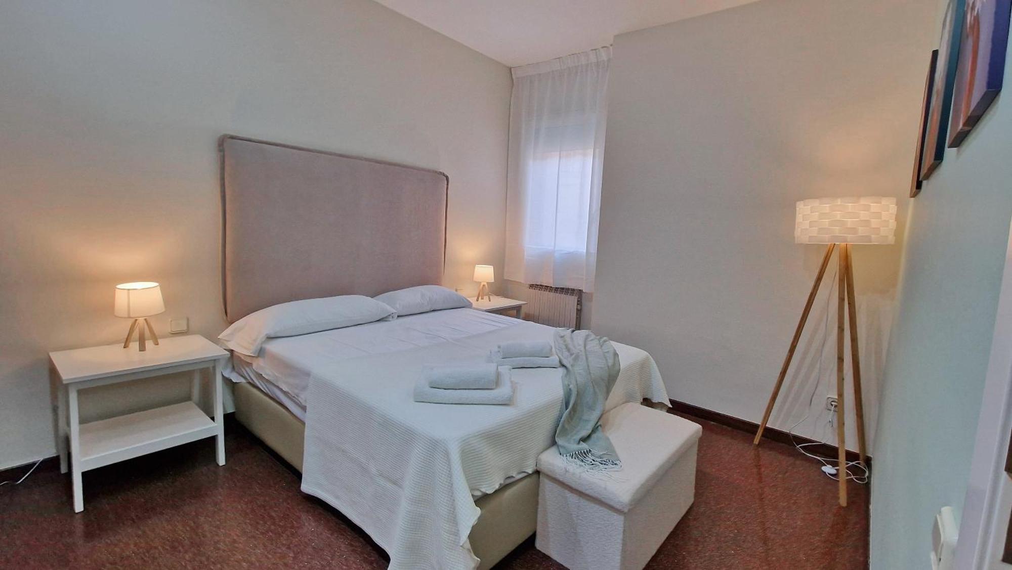 Modern Apartment Close To The Camp Nou Stadium Barcelona Exteriör bild